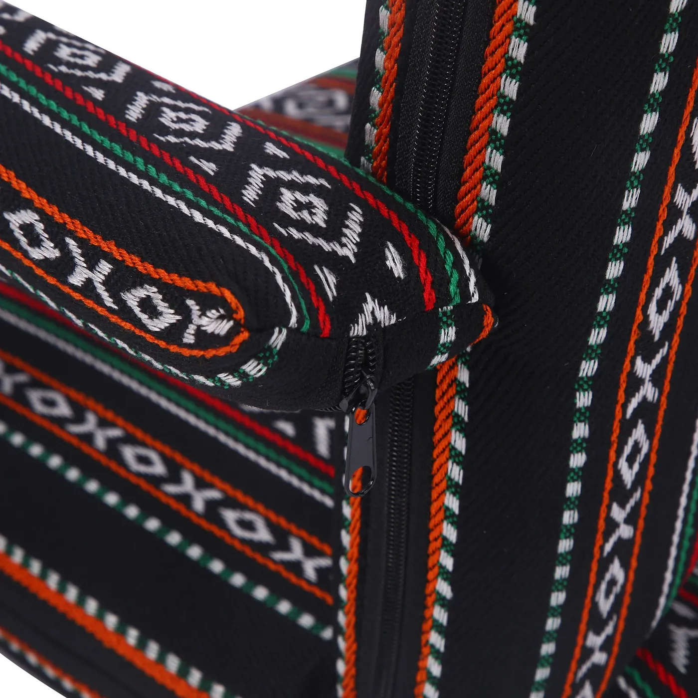 PT-A82002 zipper detail